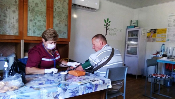 Измерение давление КПВВ Станица Луганска