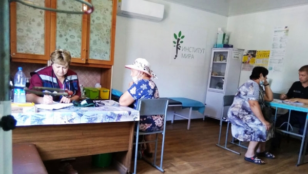 Оказание медицинской помощи на КПВВ Станица Луганская