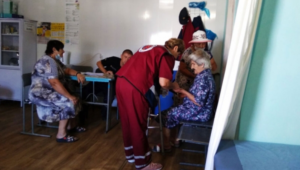 Оказание медицинской помощи на КПВВ Станица Луганская