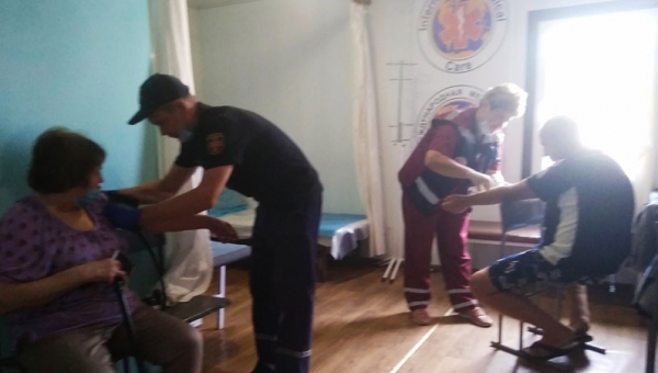 КПВВ Станица Луганская первая медицинская помощь