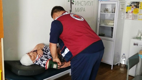 КПВВ Станица Луганская оказание медицинской помощи