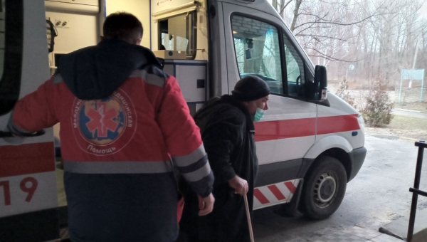 На протяжении последних недель на КПВВ "Станица Луганская" увеличился поток граждан